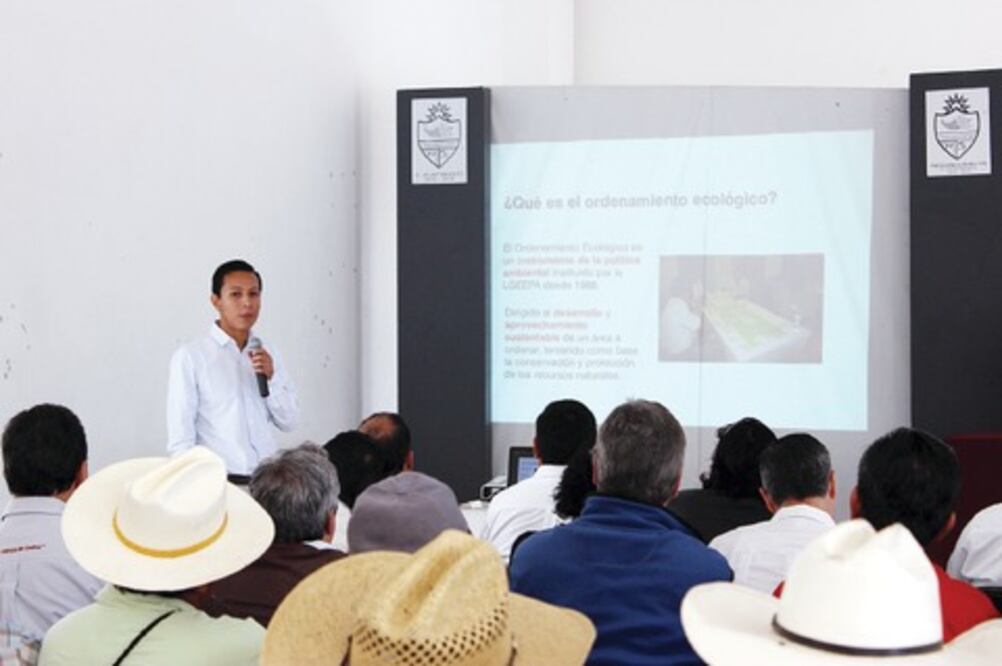 Tequis realiza taller ecológico