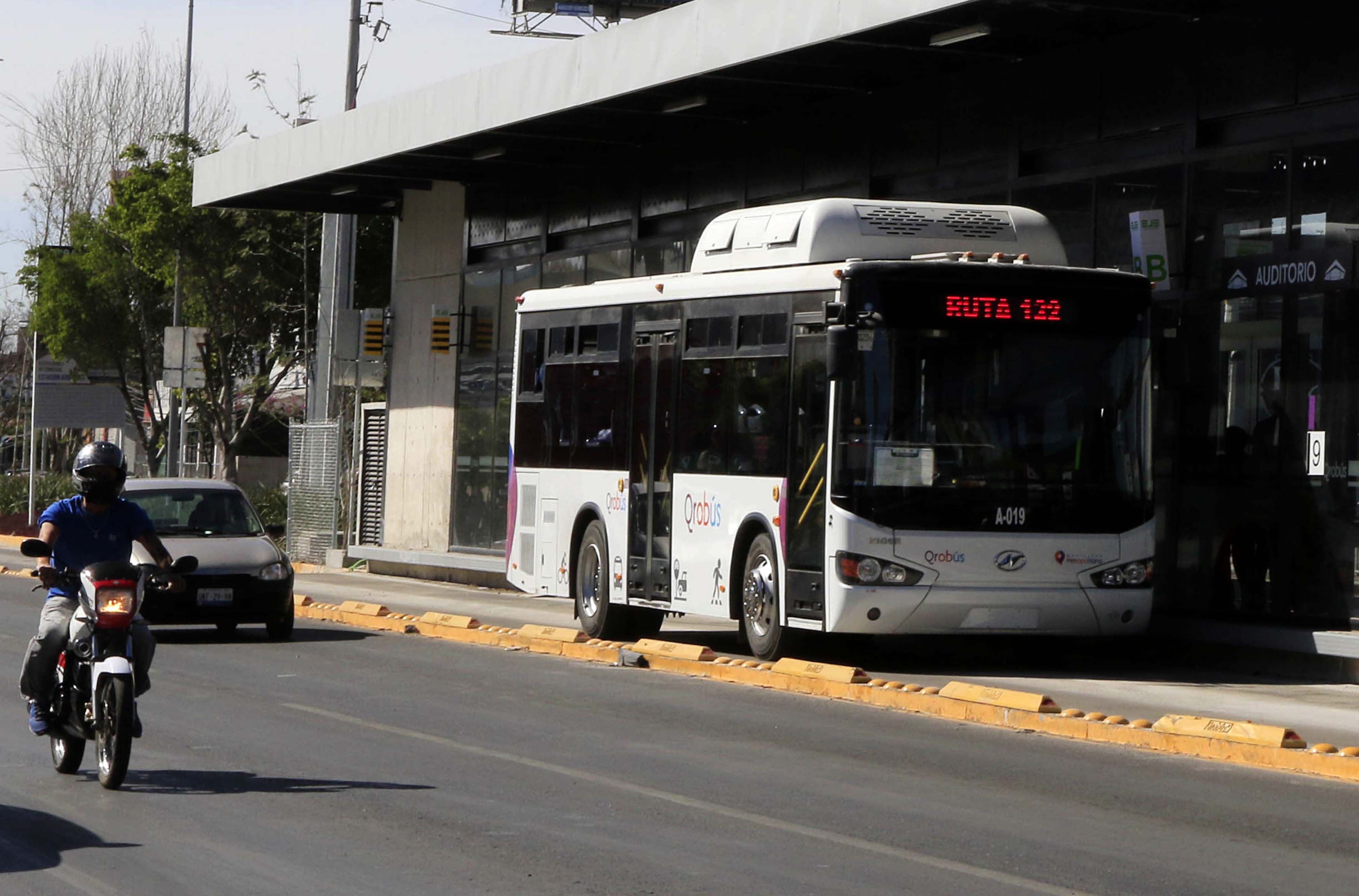 Concesionarios del Qrobús cumplieron  con el primer pago