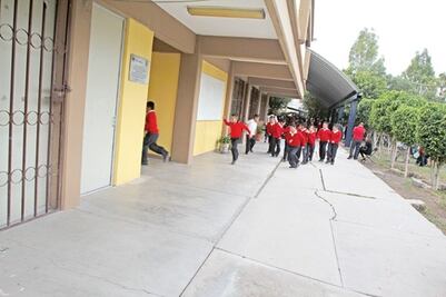 Inician clases 461 mil de educación básica