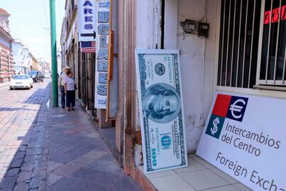 Paisanos incrementan 20% el envío de remesas 