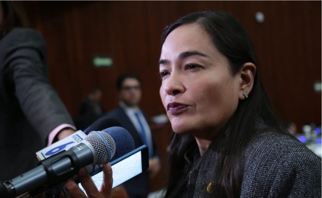 PRD. AMLO puede proceder contra expresidentes, pero sólo busca linchamiento con consulta