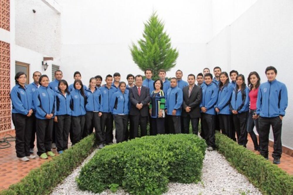 Deporte da prestigio a la UAQ, dice rector