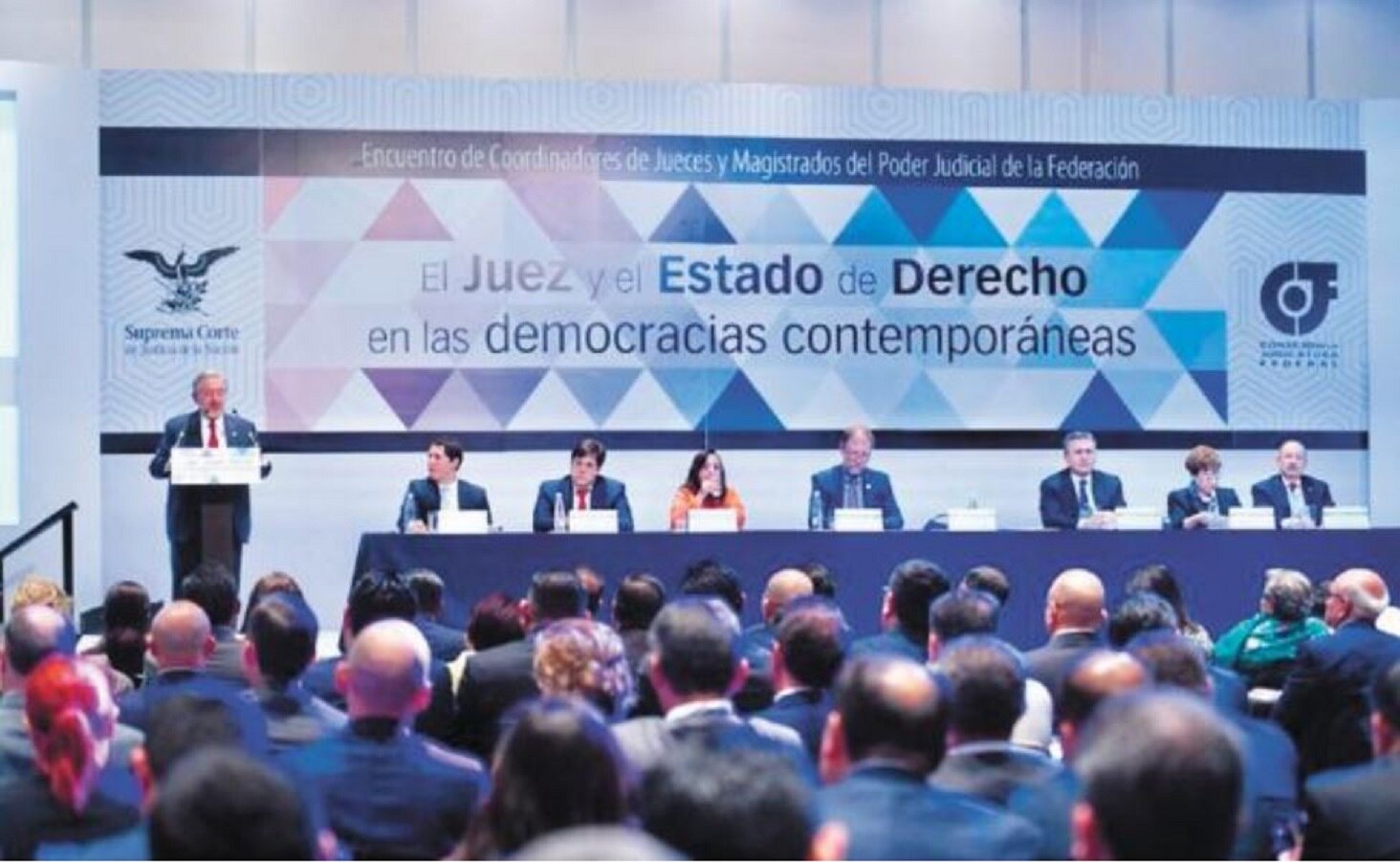 El ministro presidente de la Suprema Corte de Justicia de la Nación, Luis María Aguilar Morales, participó ayer en el seminario "El Juez y el Estado de derecho en las democracias contemporáneas. (Cortesía)