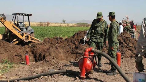  Policías ligados a robo a gasoducto siguen en funciones   