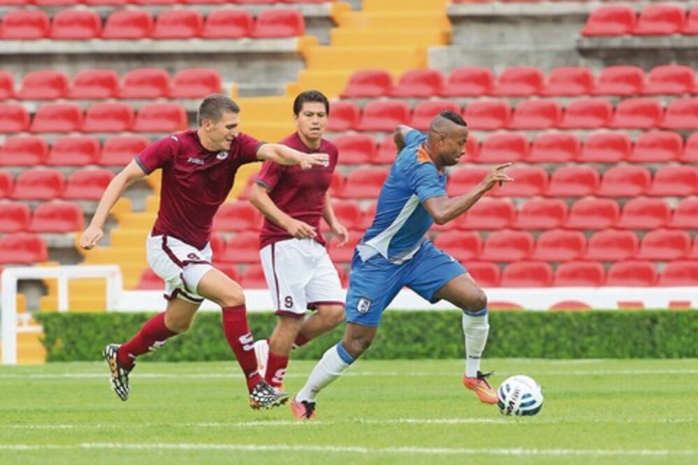 Saprissa se impone a los emplumados
