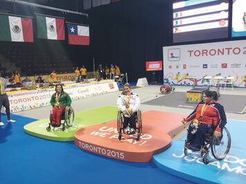 Amalia Pérez, áurea y récord en powerlifting