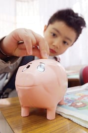 Sugieren pagos fijos por excesos 