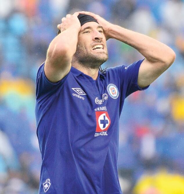 Cruz Azul no hace valer su localía