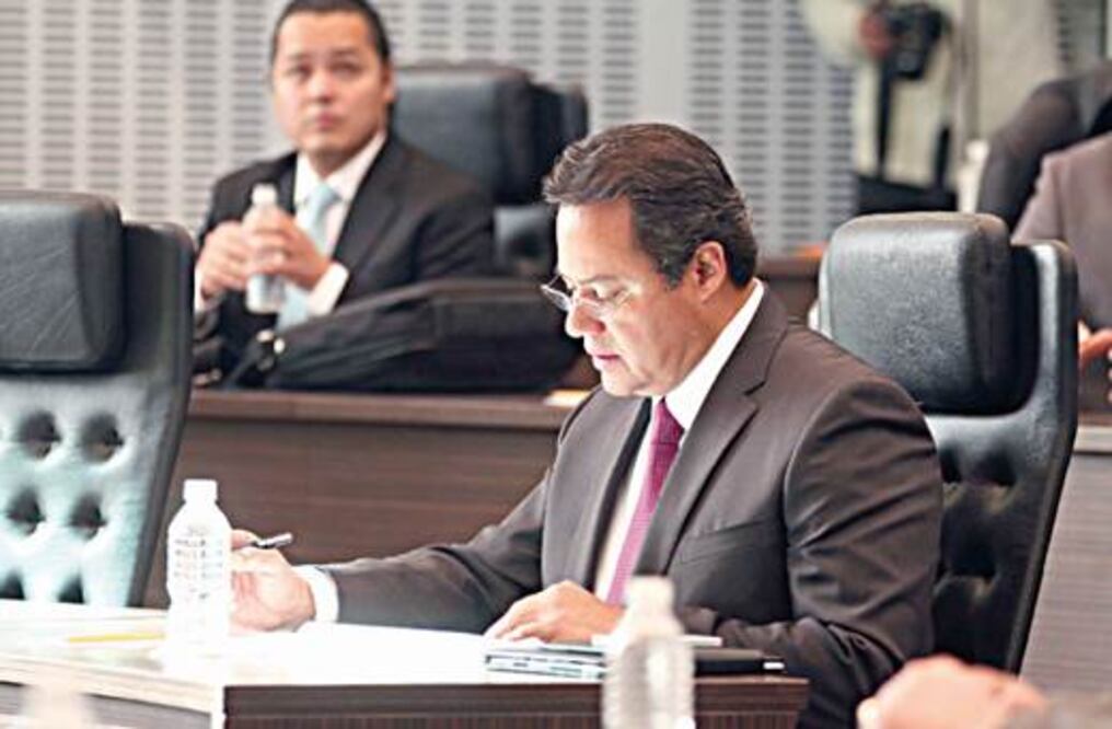 Ratifica Comisión ilegalidad de Uber