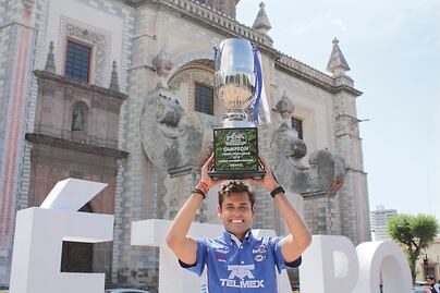 Casco de plata, para Miji