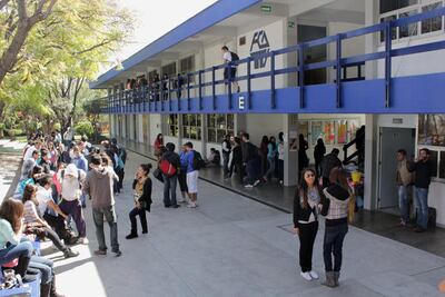 Acusan de represalias en la FCA por apoyo a candidato