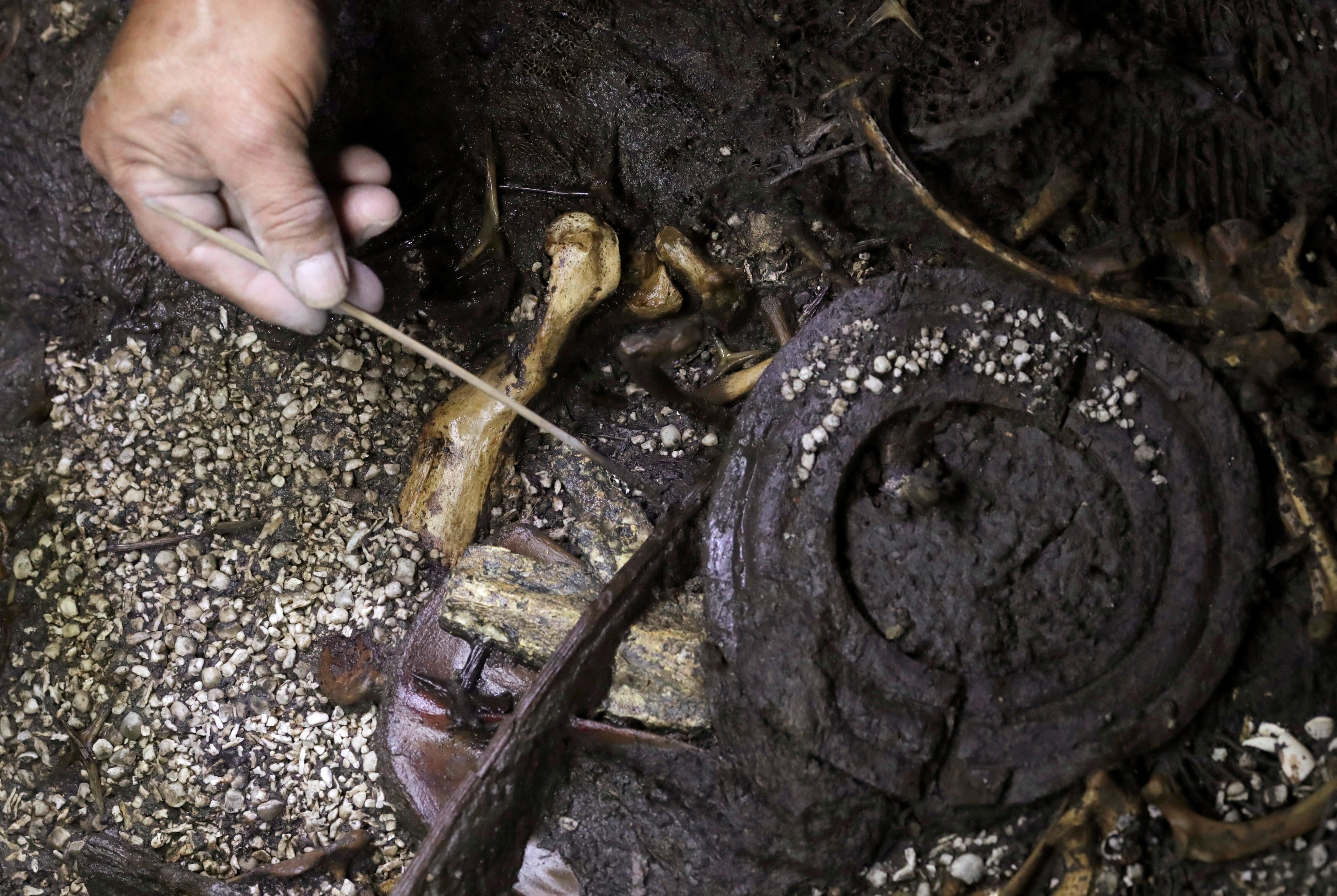 Arqueólogos hallan ofrendas sin precedentes en Templo Mayor