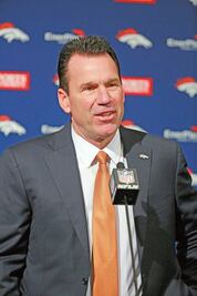 Kubiak promete título para Broncos