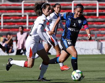 Chivas dominó el Corregidora