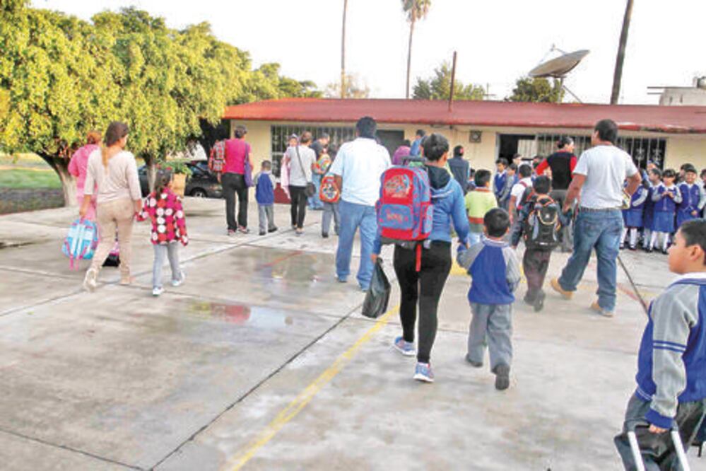 Piden a profesores no unirse a paro convocado por la CNTE