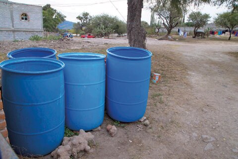 Carecen de agua cerca de 200 familias en Cazadero