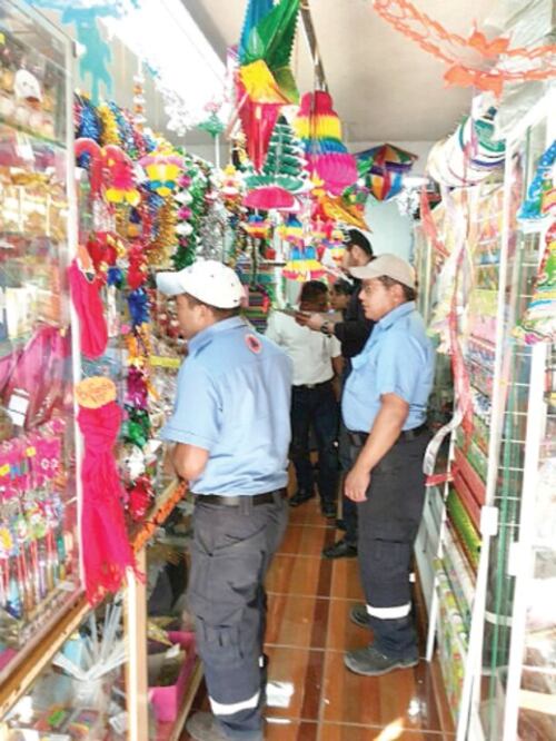 Confiscan 200 kilos de pirotecnia