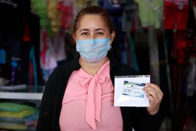 Más de 2 mil 700 comerciantes ya cuentan con seguro de vida en Querétaro