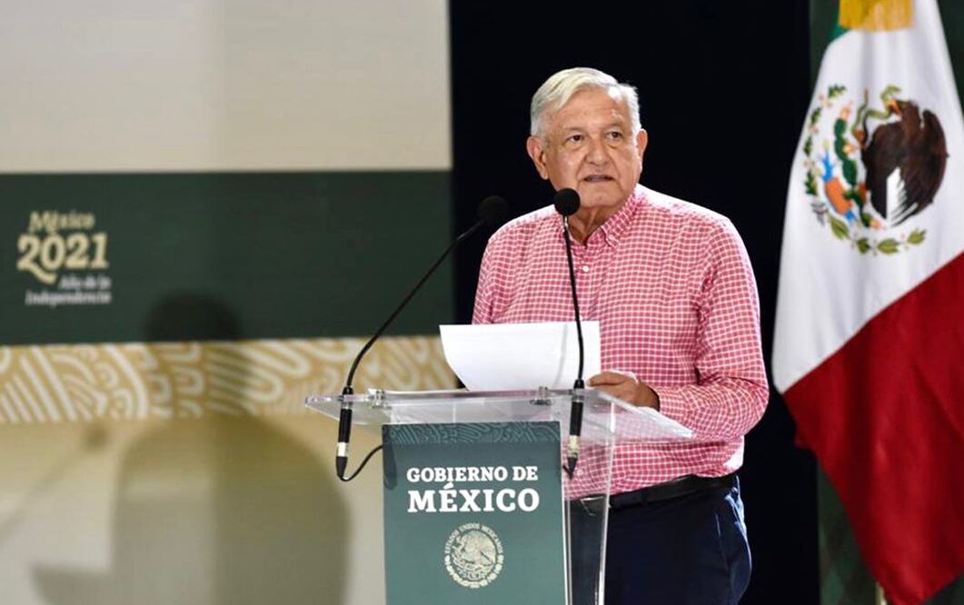 En su encuesta, AMLO reprueba manejo de pandemia; 40% lo avala