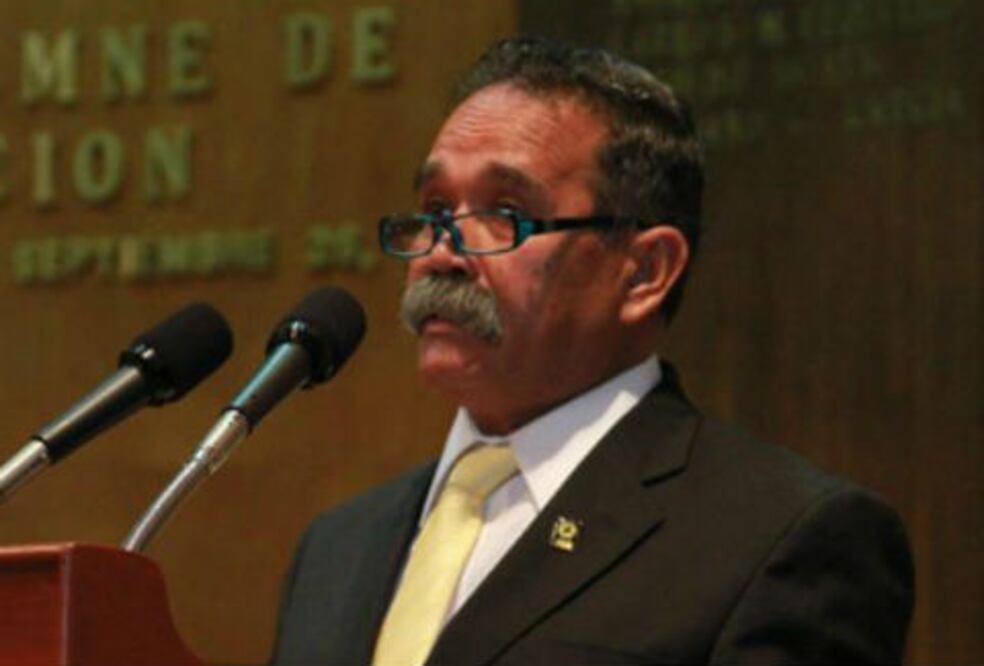 Retoman iniciativa sin colores 