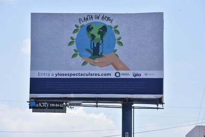 Reutilizarán lonas del informe de Luis Nava