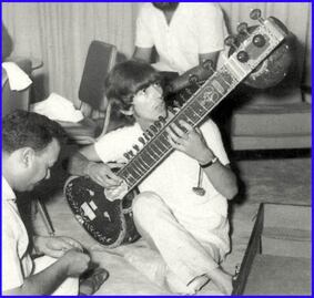 George Harrison, el Beatle místico y silencioso