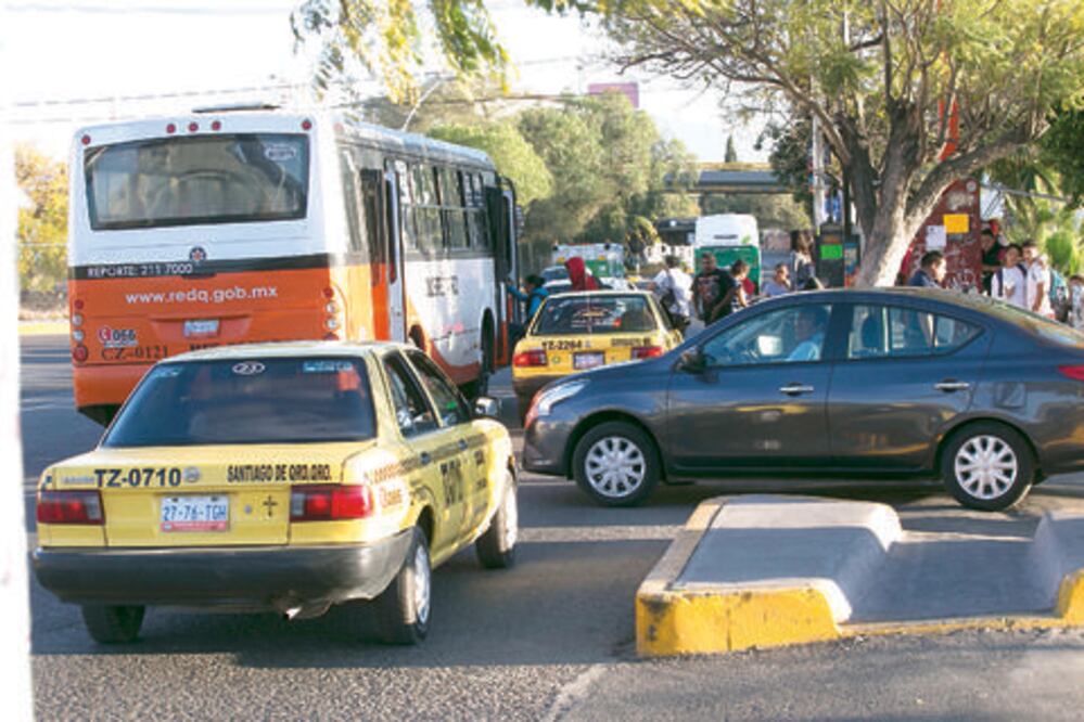 Rangel: se analiza el tema de taxis