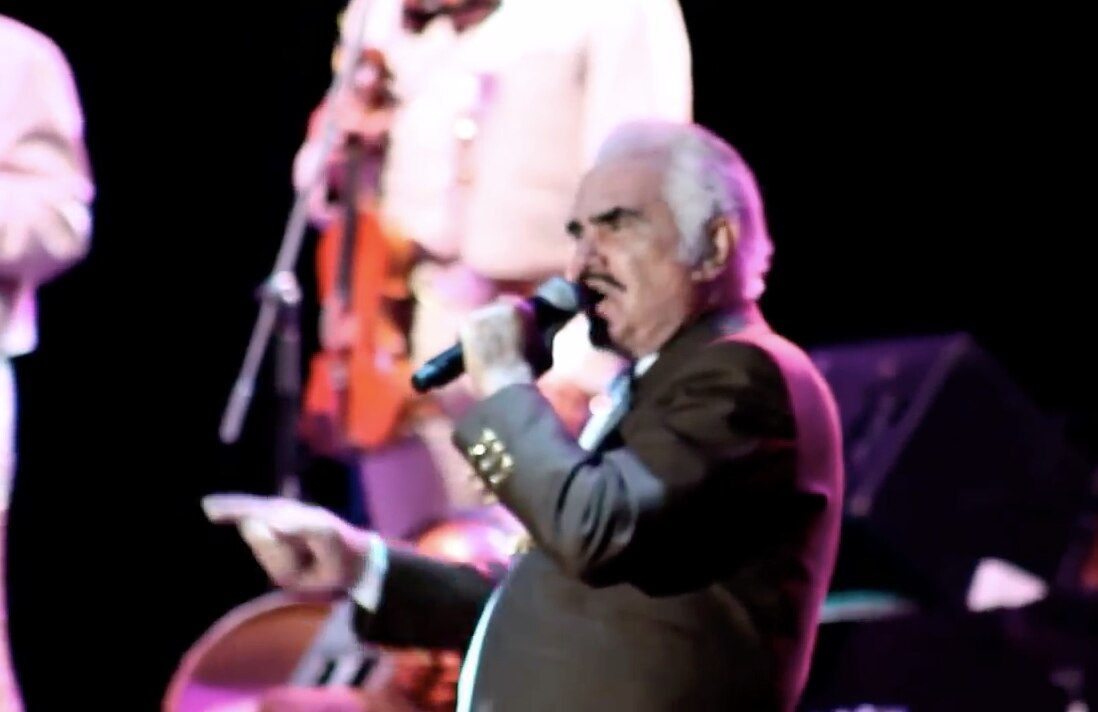 Video. Así despidió Querétaro a Vicente Fernández en el estadio Corregidora