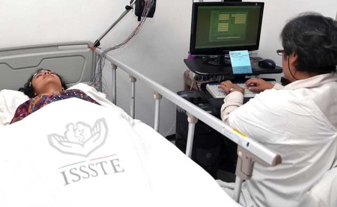 Para evitar complicaciones, el ISSSTE invita a los derechohabientes a cuidar del buen dormir. /Especial