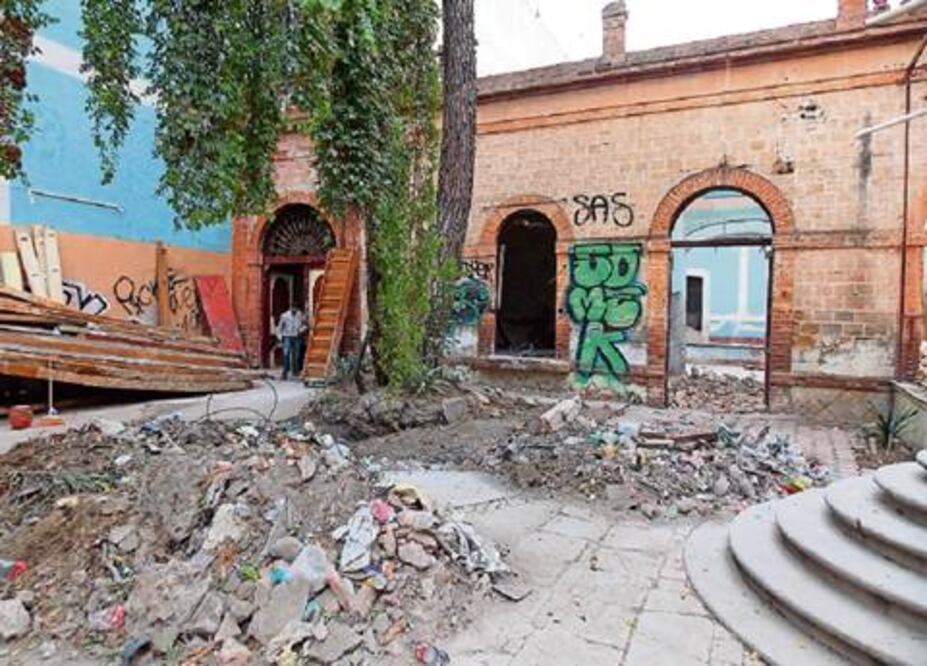 Tiran refugio a indigentes