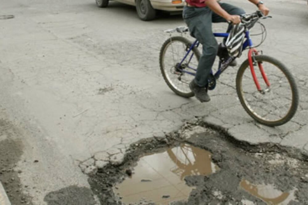 Refuerzan programa de Bacheo en SJR