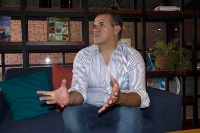 Morena propone transporte rosa 