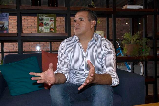 Morena propone transporte rosa