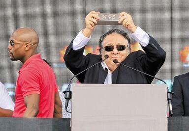   Aflige a Sulaimán “golpe” de Saúl para  avergonzarlo con el  público  