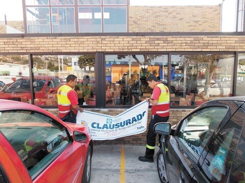 Clausuran Tacos Pampas por siniestro