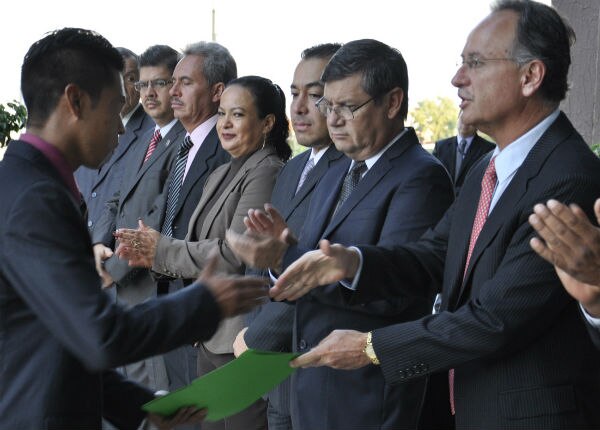 Reconocen a Agentes de la DID 