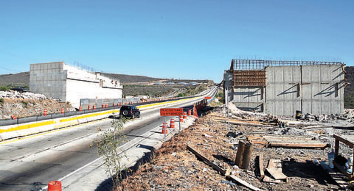 SCT ejerció 731 mdp en obras este año