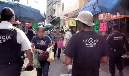 Siguen revisando tianguis y mercados