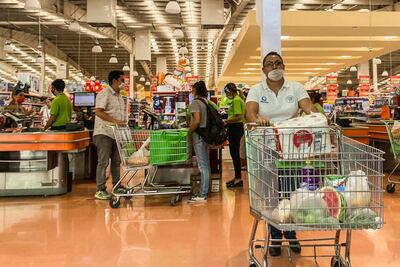 Las tiendas exigen uso obligatorio de tapabocas