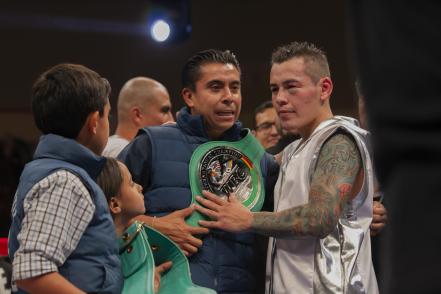 El Jaguar queretano ruge en casa; vence a Ramiro Blanco  