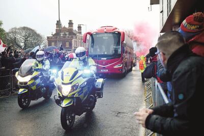 Liverpool pide a su afición no llegar caminando al estadio