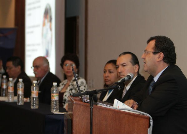 UAQ se conecta a CUDI