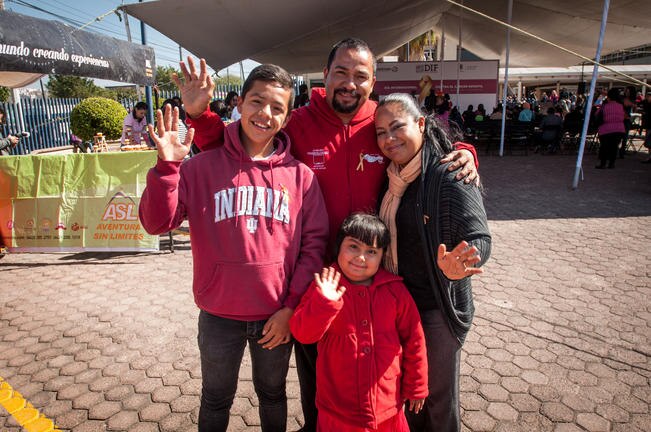 Por unas horas los pequeños disfrutaron del espectáculo y la fiesta. Después junto a sus familias regresaron a su rutina, a sus tratamientos y a los medicamentos. (RICARDO LUGO)