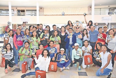 Premian a corredores ganadores 