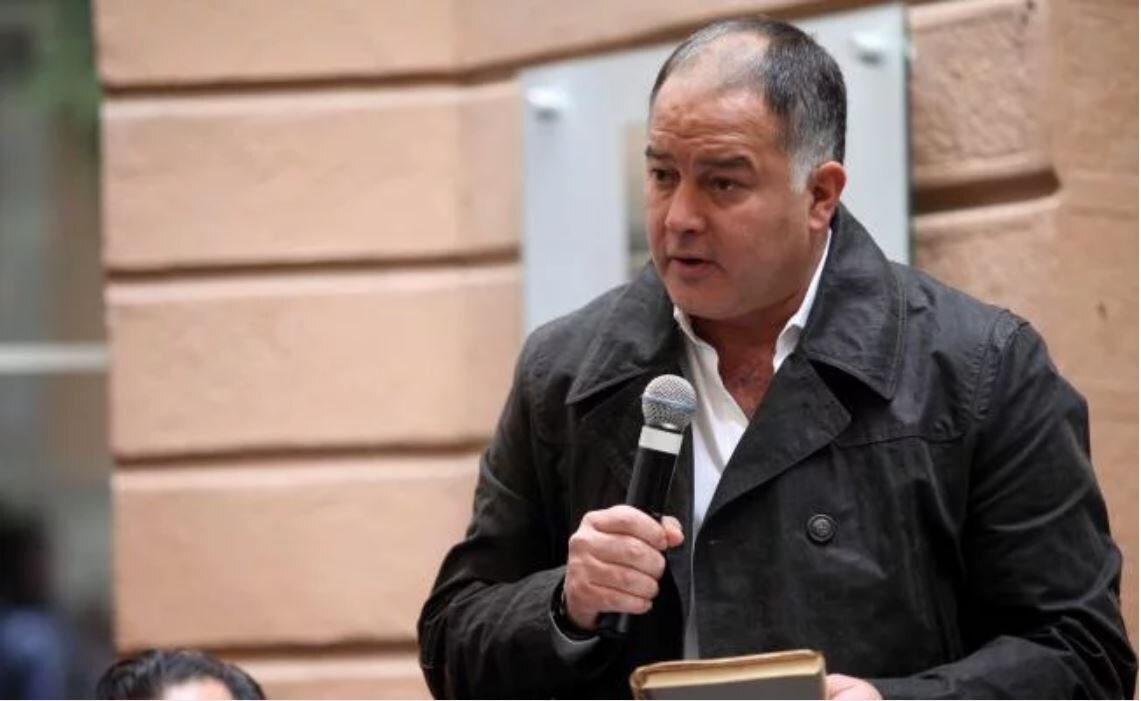 Héctor de Mauleón gana juicio en caso Joan Sebastian