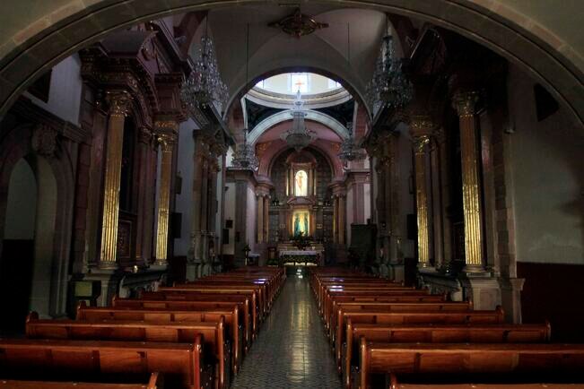 En 20 años, sólo se han identificado dos sacerdotes falsos en la Diócesis de Querétaro