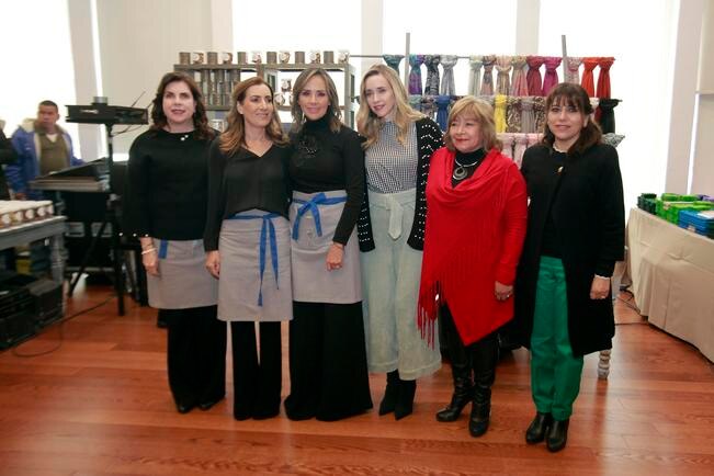 Inauguran bazar a beneficio de Ale