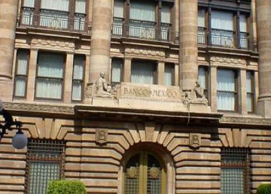 Reformas fortalecen al peso