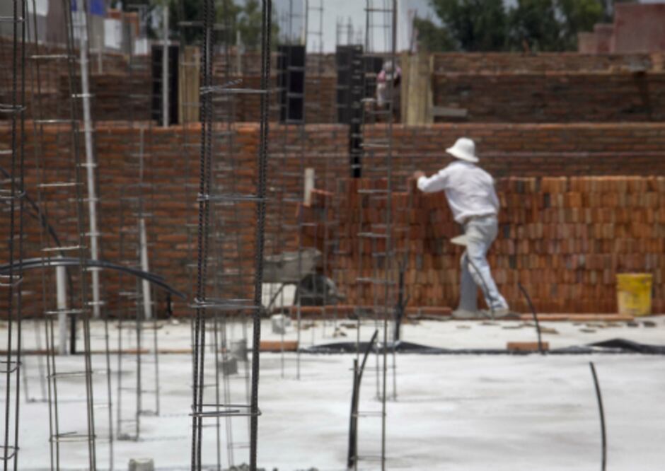 Sin permiso para edificar en La Peña