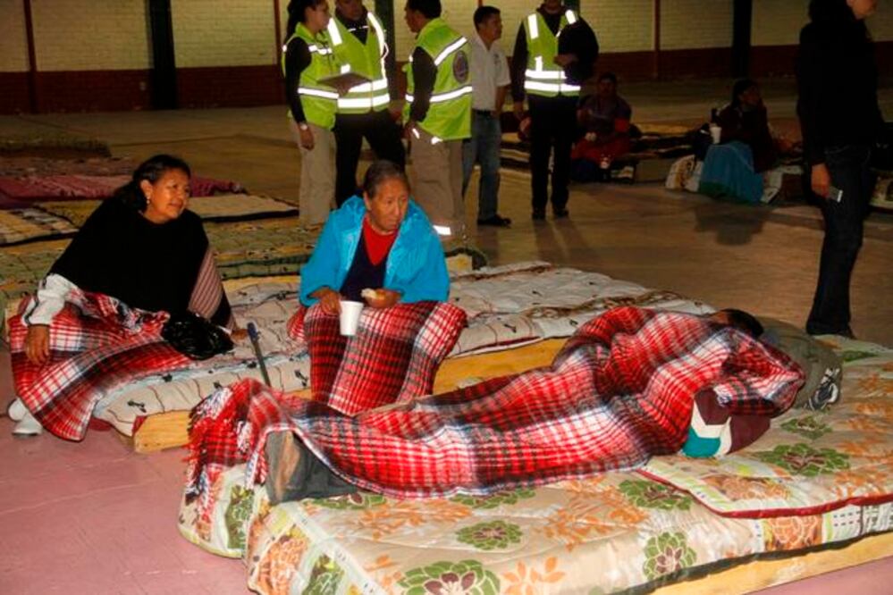 El albergue ofrece 20 espacios para personas que usualmente duermen en las calles en época invernal (ESPECIAL)